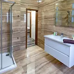 Holiday home With Private Pool In Gozo *