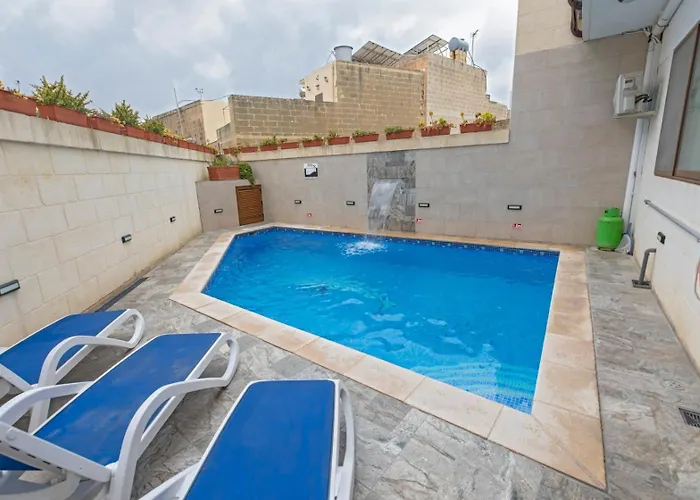 With Private Pool In Gozo Xewkija