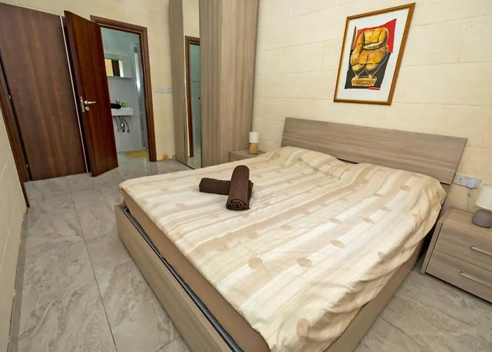 With Private Pool In Gozo * Xewkija