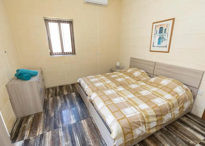 With Private Pool In Gozo Xewkija